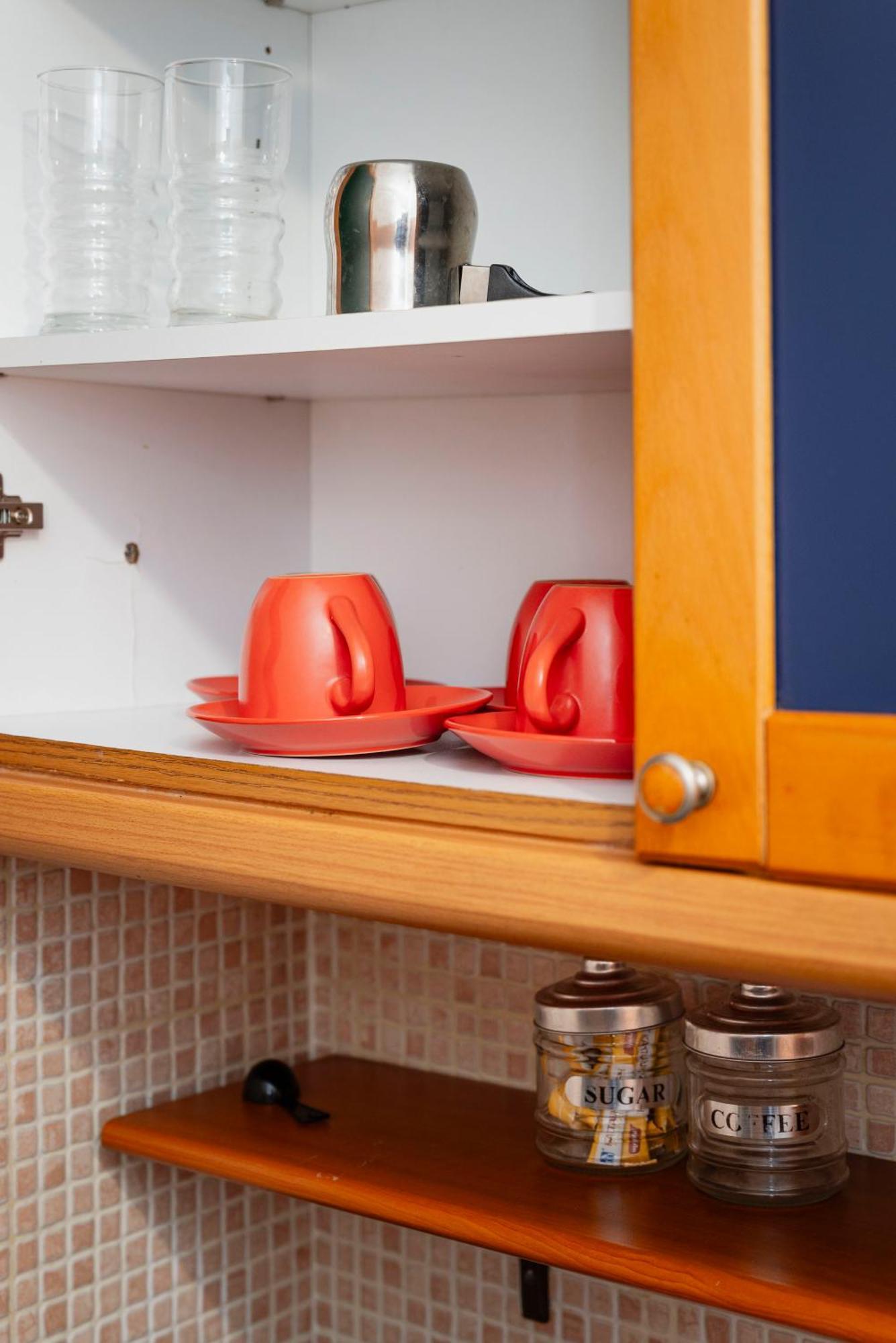 Local Urban Living 2Bd Apartment In Атина Екстериор снимка