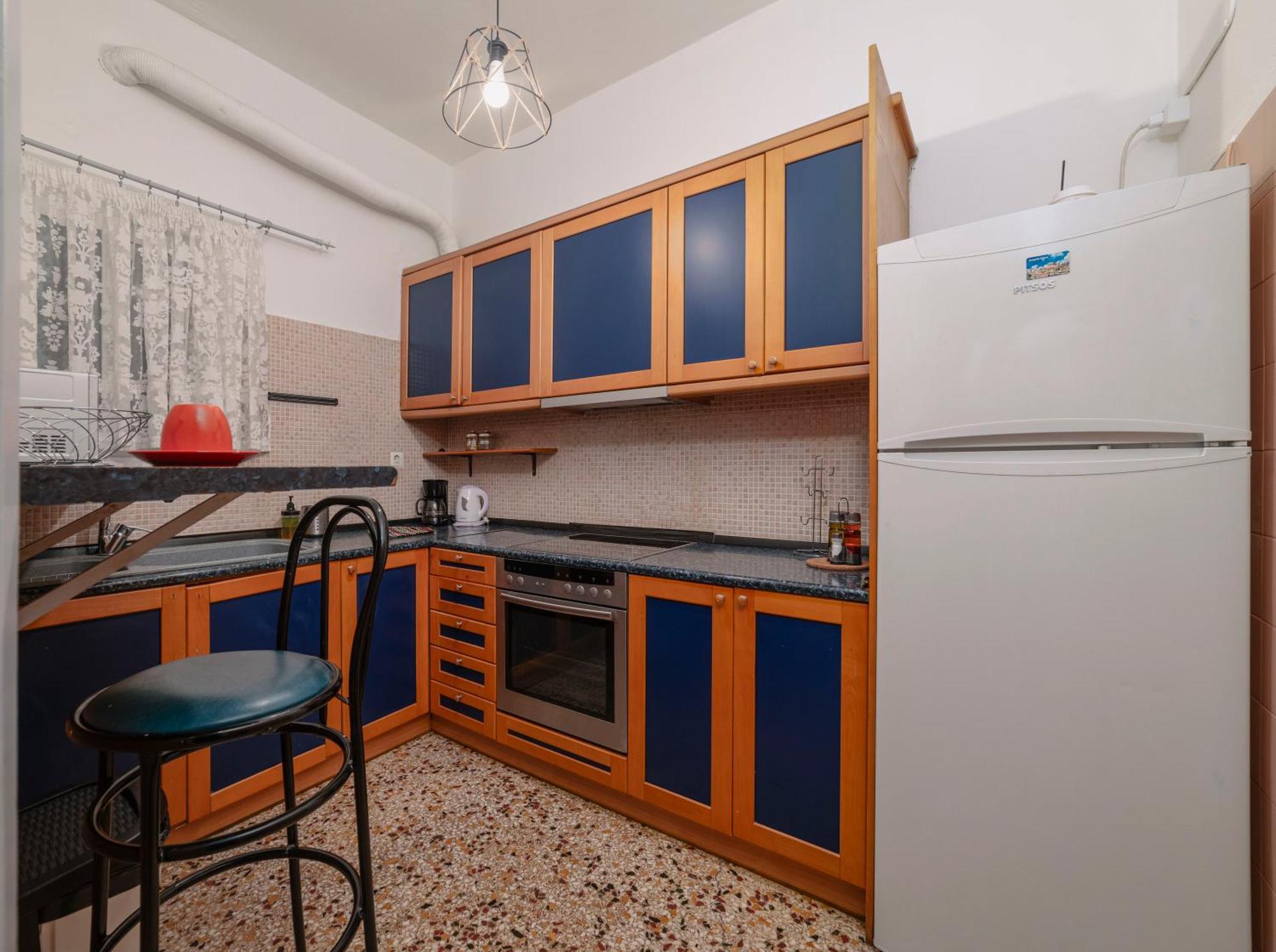 Local Urban Living 2Bd Apartment In Атина Екстериор снимка